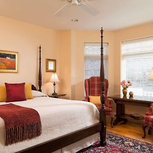 Woodley Park Guest House
